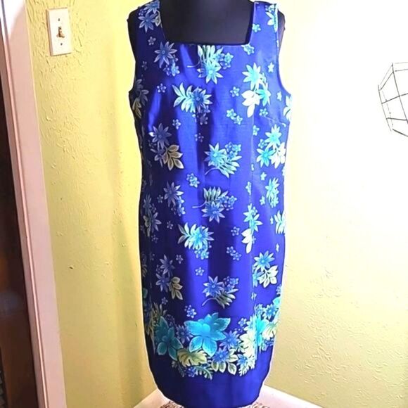 Sag Harbor Dress, Blues with Flowers, Size 16P - Picture 1 of 7